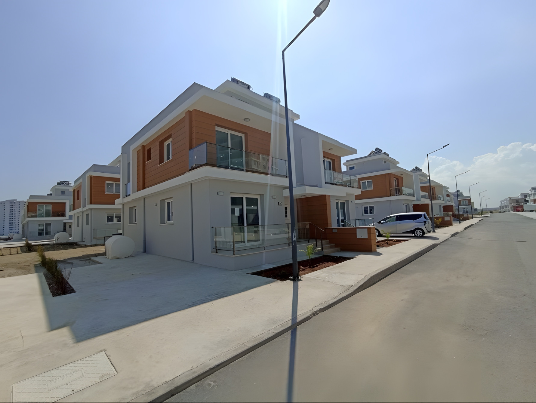 таунхаус на море в Искеле Северен Кипър площ 170м² 3-етажен Искеле - снимка 1