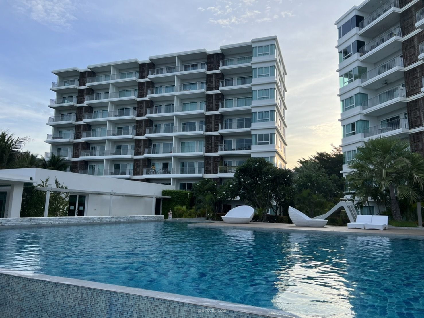 2-Zimmer Wohnung am Meer in Sam Roi Yot Thailand 52m²  in The Sea Condominium Sam Roi Yot - foto 1