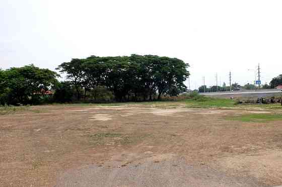 Terreno em Hang Dong Tailândia lote dentro dos limites da cidade 14352m²  Hang Dong