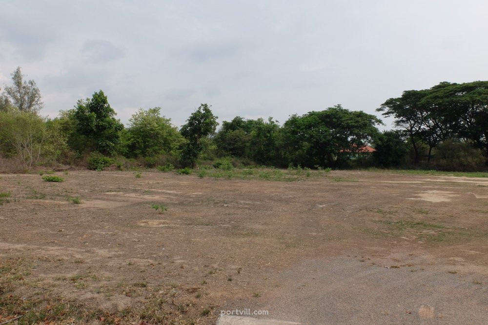 Terreno em Hang Dong Tailândia lote dentro dos limites da cidade 14352m²  Hang Dong - foto 2