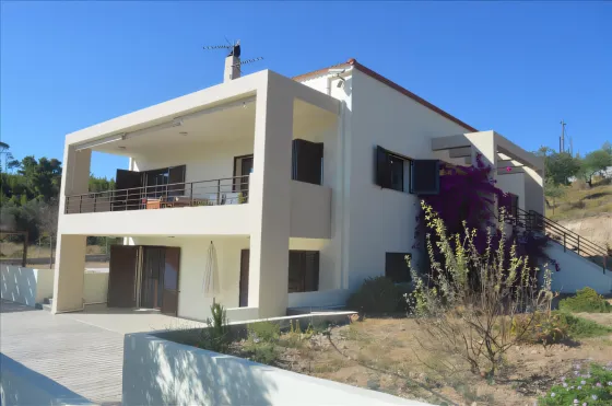Cottage for sale in Loutraki Greece area 270m² 2 floors Loutraki