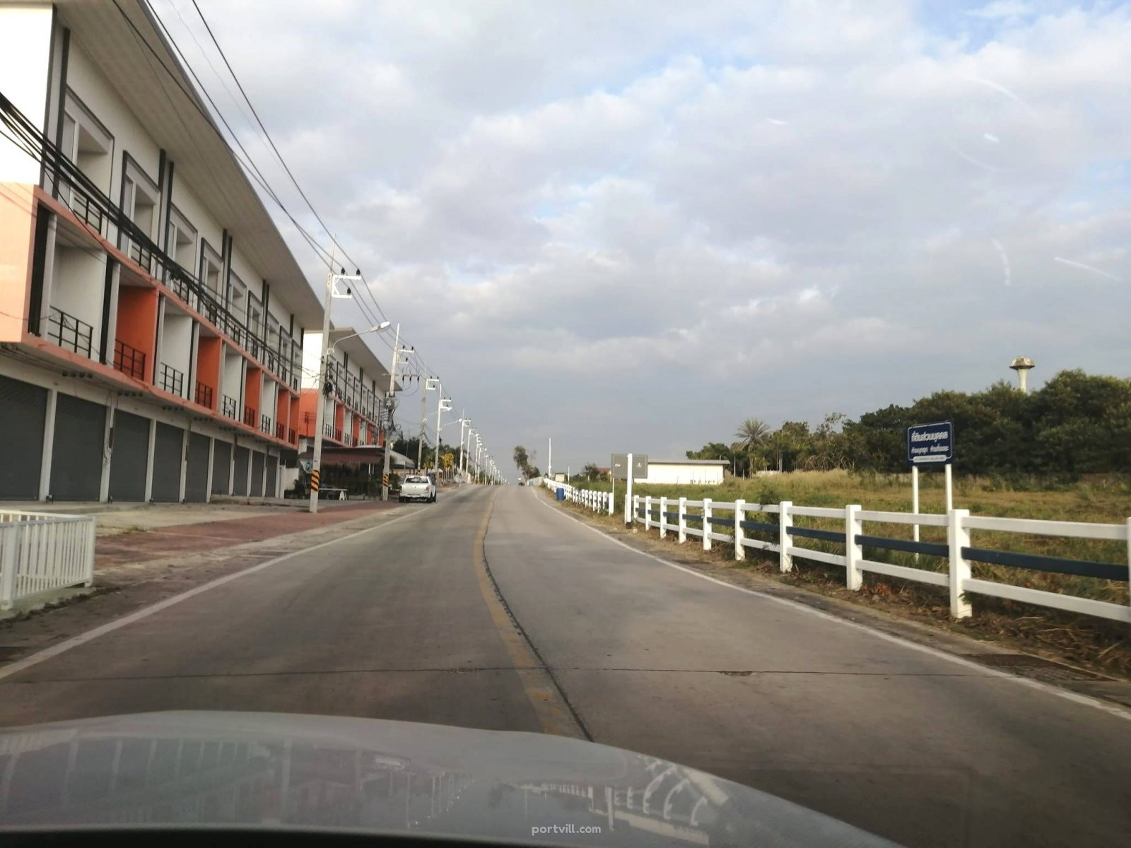 Grond in Bang Lamung Thailand perceel binnen de stadsgrenzen 3200m²  Bang Lamung - foto 6