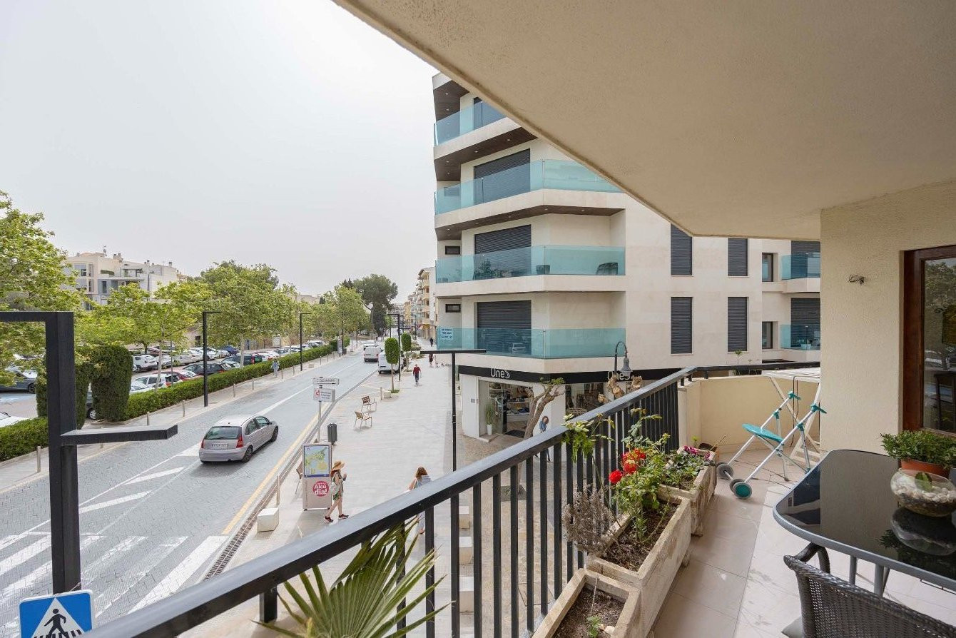 Apartment 4-room 4.5+2 by the sea in Mallorca Spain area 421m² 1 floor Mallorca - photo 2