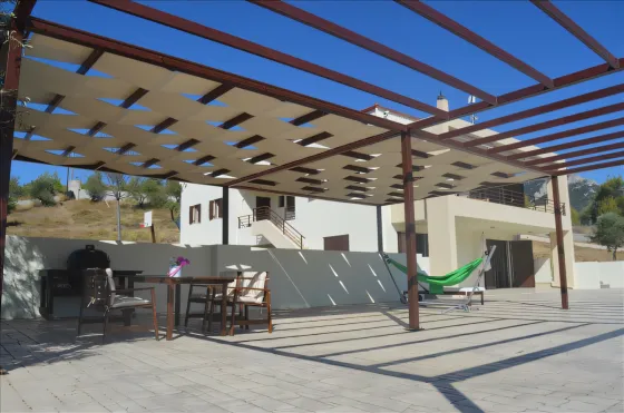 Cottage for sale in Loutraki Greece area 270m² 2 floors Loutraki