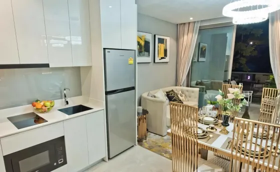 Apartment 1-room for sale 1+0 studio by the sea in Na Jomtien Thailand area 29m² 58 floor in Copacabana Beach Jomtien Na Jomtien