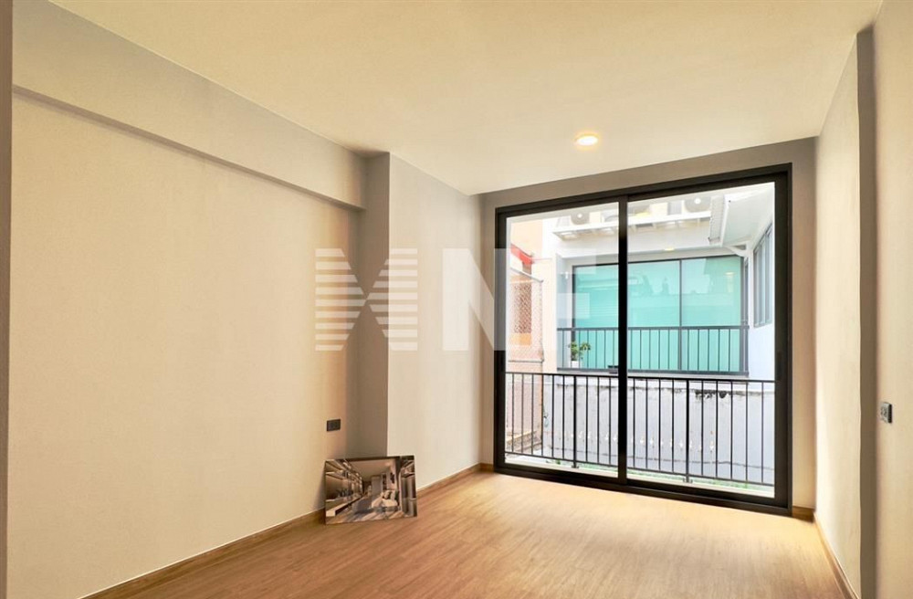 Tussenwoning in Thong Lo & Ekkamai Thailand oppervlakte 220m² 2 verdiepingen Thong Lo & Ekkamai - foto 8