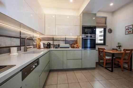 Apartment 5-room for rent 4+1 in Tbilisi (Vake) 145m² 10 floor Tbilisi