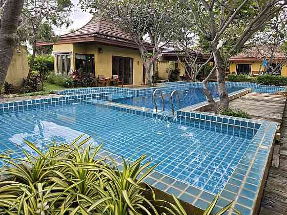 Khách sạn bán giáp biển ở Sam Roi Yot Thái Lan 500m² Sam Roi Yot