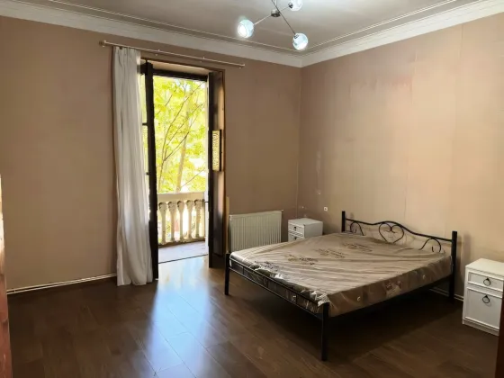 Апартамент под наем 4-стаен 3+1 във Ваке Грузия площ 165 м² етаж: 3 Ваке