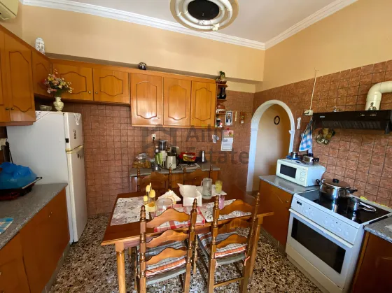 Апартамент 4-стаен 3+1 в Ханя Гърция площ 178 м² етаж: 1 Ханя