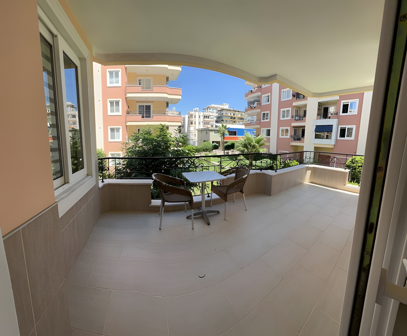 Appartement 2 pièces 1+1 au bord de la mer à Mahmutlar (Alanya) Turquie 100m² 2 étage à Alden 1 Mahmutlar (Alanya) - photo 2