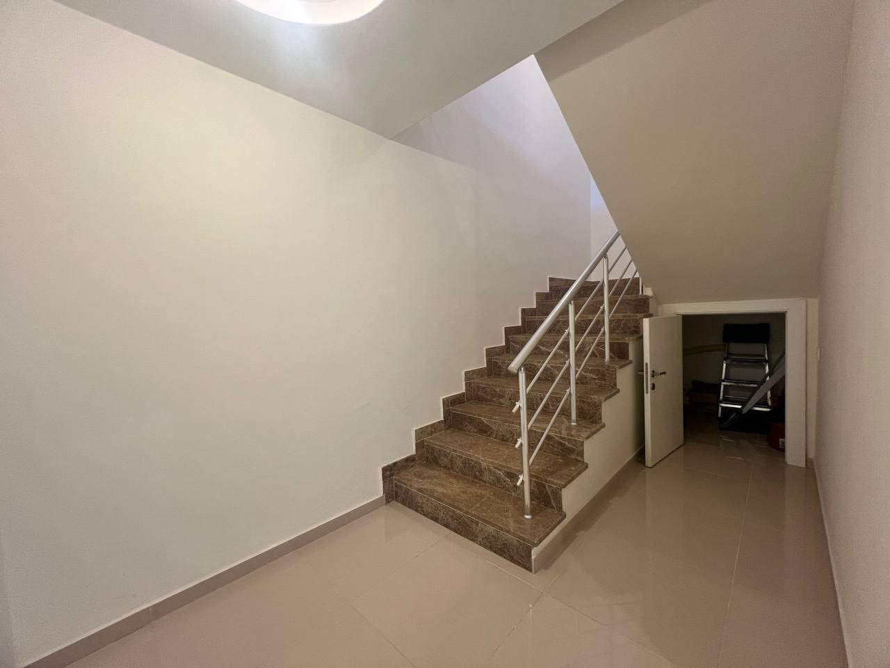 شقة 5-غرفة 4+1 في الجبال في ألانيا (كارجيكاك) تركيا 200م² 2 طابق Granada Residence ألانيا - صورة 11