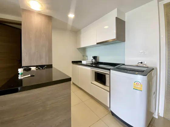 Apartment 2-room for sale 1+1 by the sea in Na Jomtien Thailand area 54m² 3 floor in Water's Edge Na Jomtien