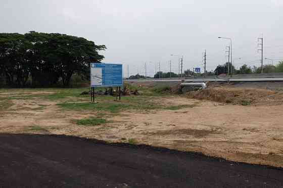 Terreno em Hang Dong Tailândia lote dentro dos limites da cidade 14352m²  Hang Dong