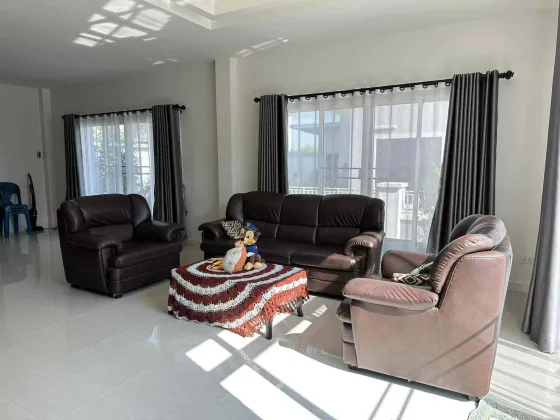 House for sale in San Kamphaeng Thailand area 280m² 2 floors San Kamphaeng