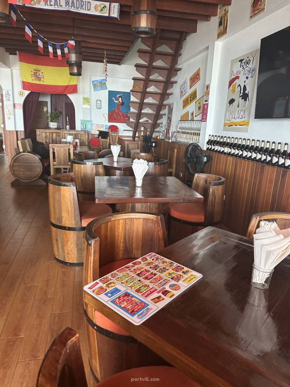 Cafe | restaurant in Downtown Surat Thani Thailand 350m²  Downtown Surat Thani - photo 2