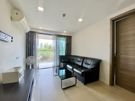 Apartment 2-room for sale 1+1 by the sea in Na Jomtien Thailand area 54m² 3 floor in Water's Edge Na Jomtien