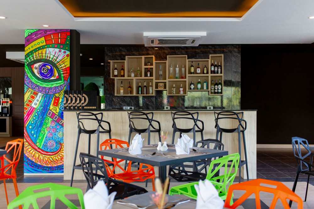 Apartment 1-room for sale 1+0 studio by the lake in Nai Harn Thailand area 37m² 2 floor Nai Harn - photo 8