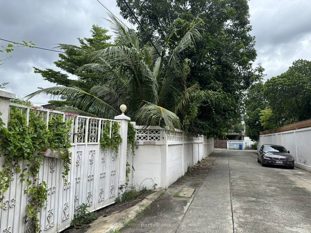 زمین در مرکز بانکوک (Downtown Bangkok) تایلند قطعه در محدوده شهر 421م²  مرکز بانکوک (Downtown Bangkok) - عکس 2