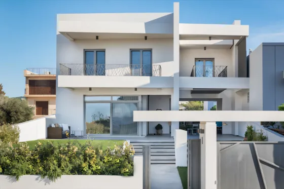 Cottage for sale in Loutraki Greece area 216m² Loutraki
