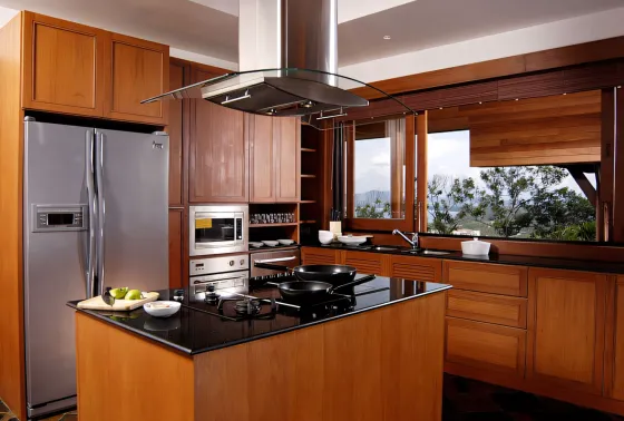 Villa vicino al mare nella Spiaggia di Surin Thailandia area 1700m² 3 piani Spiaggia di Surin