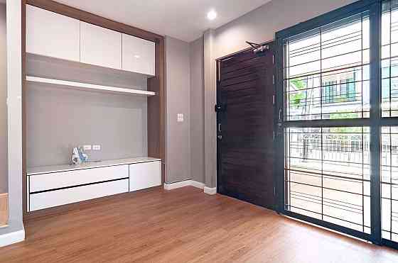 House in Suan Luang Thailand area 250m² 2 floors Suan Luang