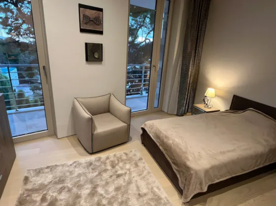 Apartament 1 camere de vânzare 1+1 la mare în Budva (oraș) Muntenegru suprafață 179m² în Dukley Budva (oraș)