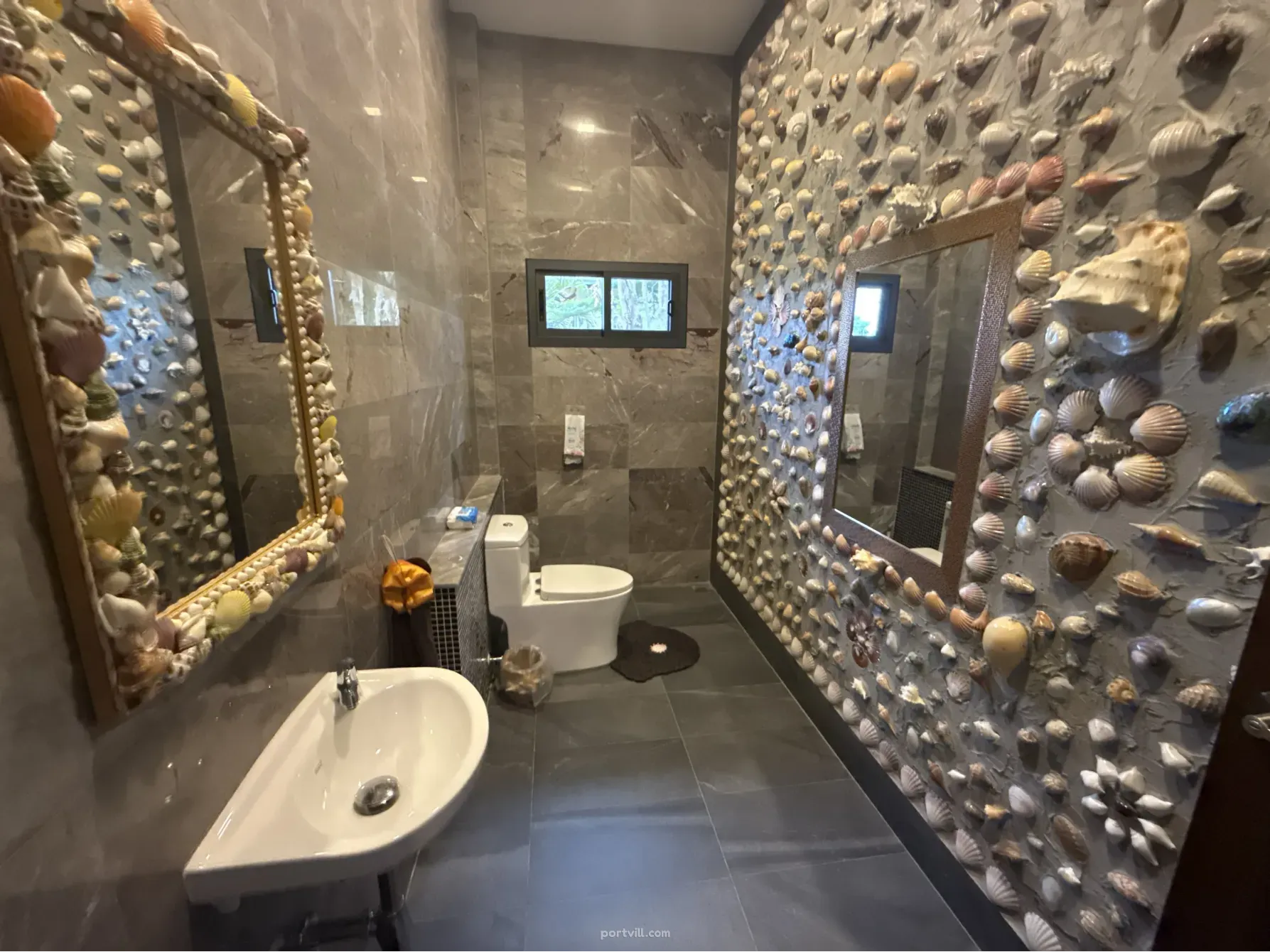 Hotel for sale in Hin Lek Fai Thailand 600m² Hin Lek Fai - photo 9