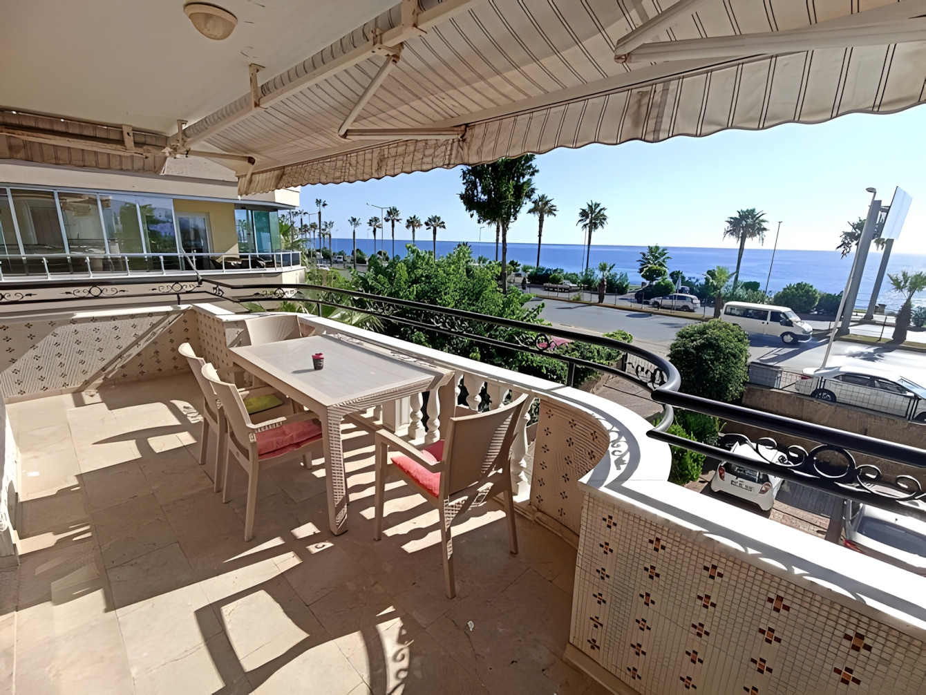 Daire 2 odalı kiralık 1+1 deniz kenarında Mahmutlar'da (Alanya) Türkiye 120m² 1. kat Mahmutlar (Alanya) - fotoğraf 1