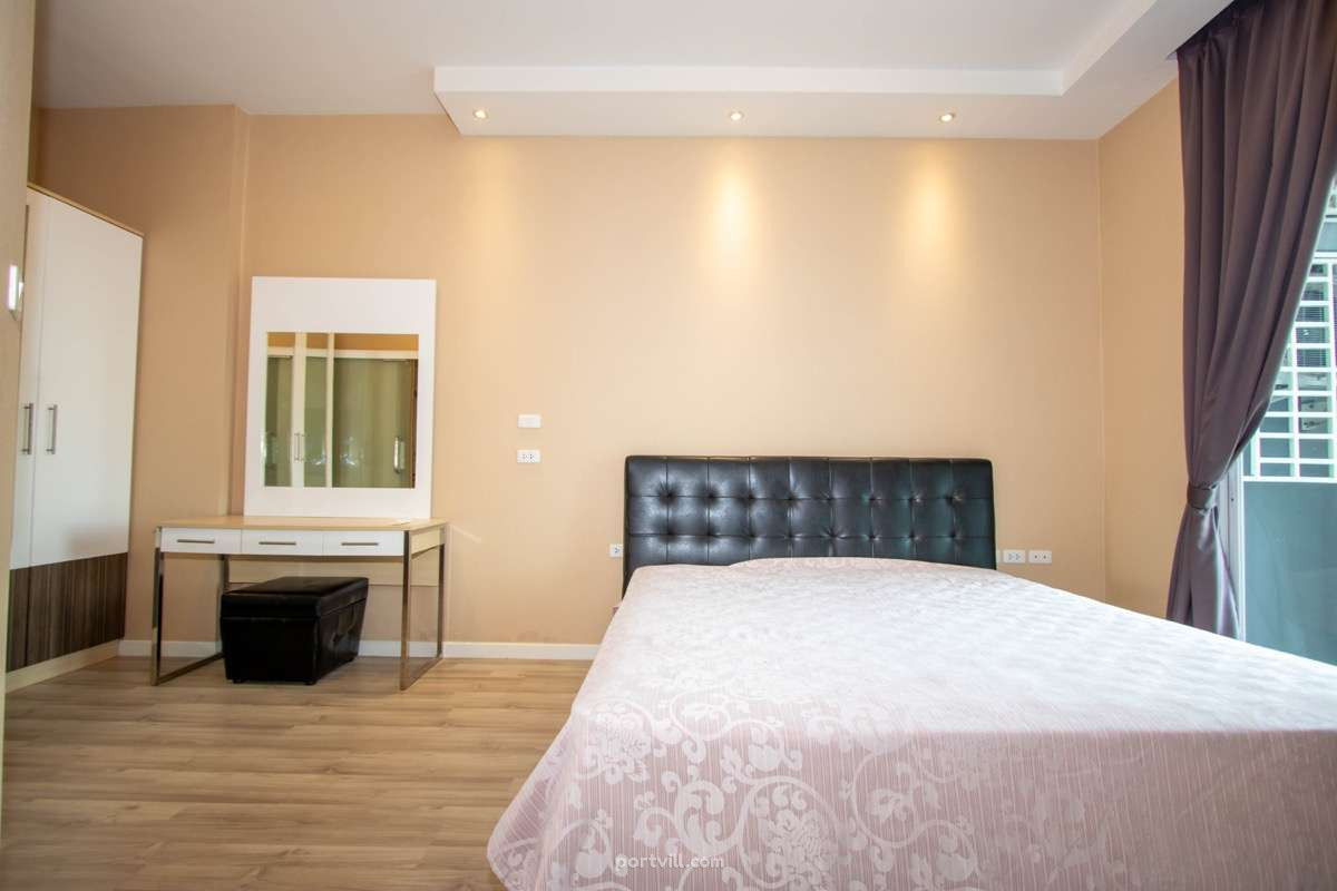 Apartamento 3-quartos para venda 2+1 em Downtown Chiang Mai Tailândia área 116m² 2 andar Downtown Chiang Mai - foto 9