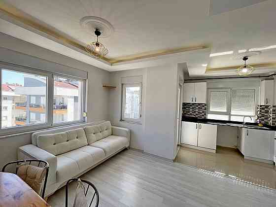 Apartment 5-room 4+1 by the sea in Konyaalti (Hurma) Turkey area 140m² 4 floor in RC Hacı Salih çelik apartmani Konyaalti