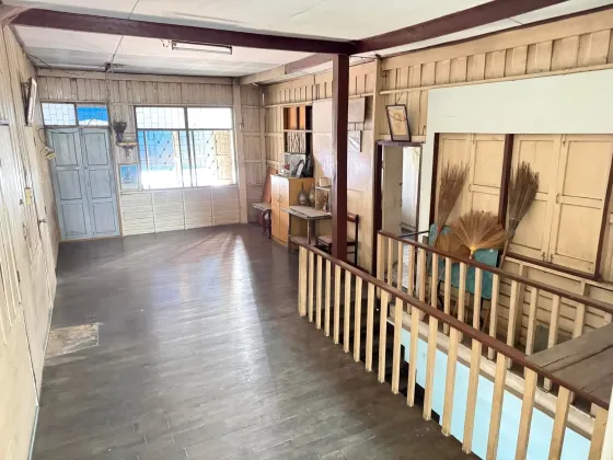 Local commercial à vendre à Chang Khlan Thaïlande 184m² Chang Khlan