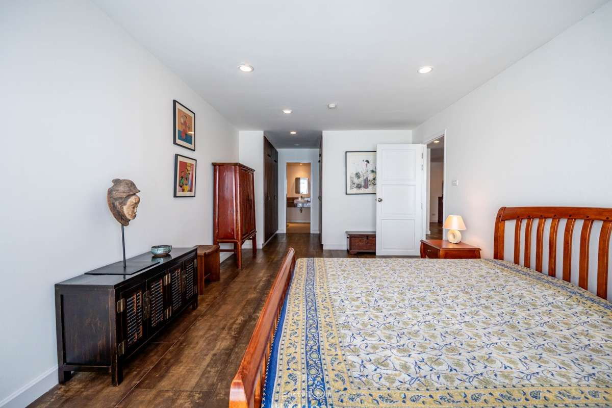 Apartemen 4 kamar untuk dijual di Downtown Chiang Mai Thailand luas 250m² lantai 6 Downtown Chiang Mai - foto 13