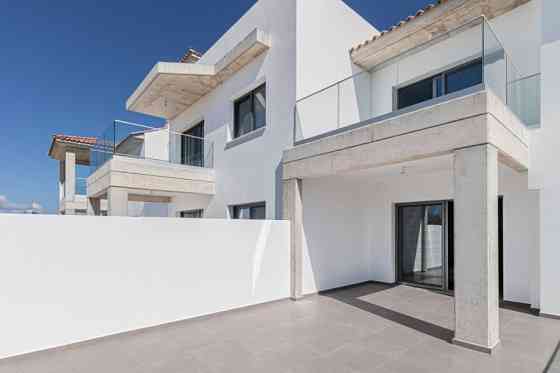 Apartment 3-room 2+1 by the sea in Paphos (downtown) Cyprus area 90m²  Central Paphos