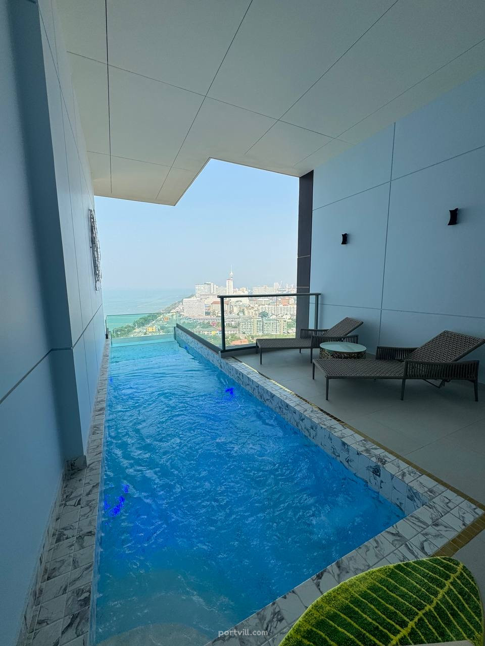 2-Zimmer Wohnung 1+1 am Meer in Jomtien Thailand 79m²  in Copacabana Beach Jomtien Jomtien - foto 1