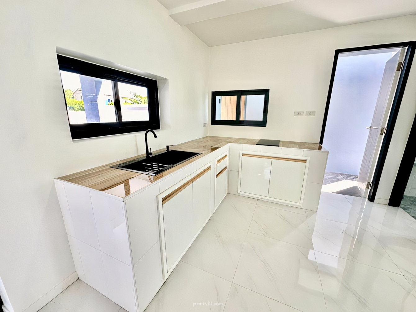 Villa a Chalong Thailandia area 312.8m²  Chalong - foto 8