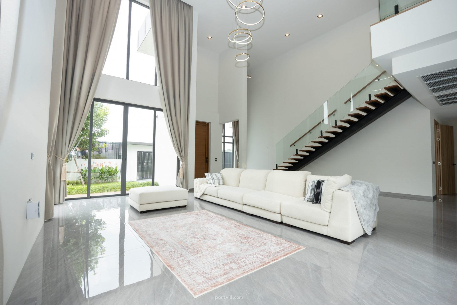 къща в центъра на Чонбури (Downtown Chonburi) Тайланд площ 728м² 2-етажен Центърът на Чонбури (Downtown Chonburi) - снимка 11