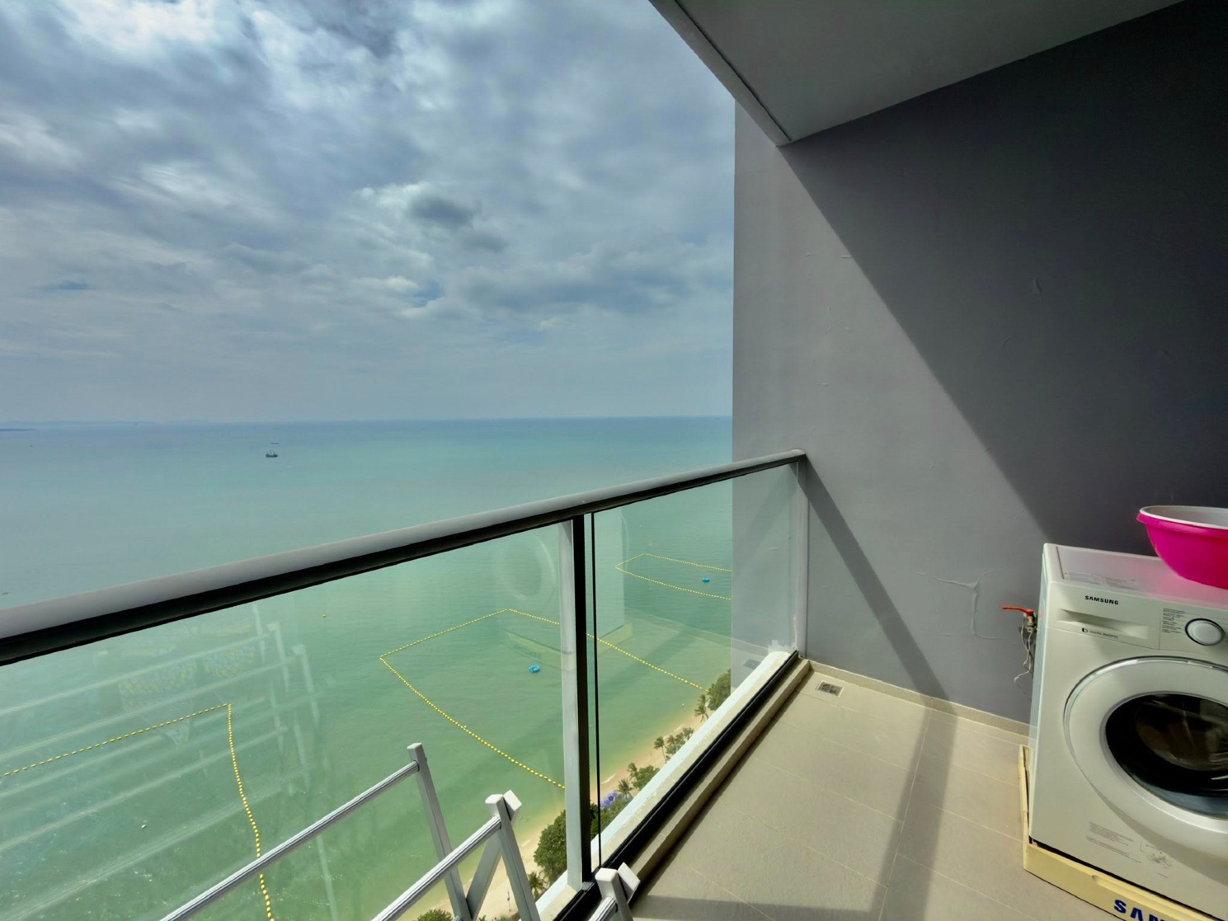 2-Zimmer Wohnung am Meer in Wongamat Thailand 77m² 27 Stock in Zire Wongamat Wongamat - foto 1