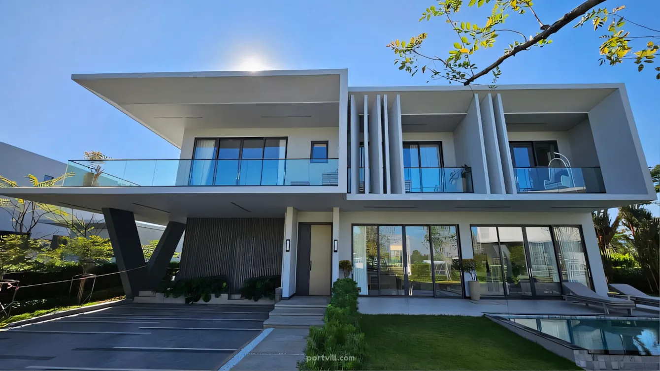 Villa in Huai Yai Thailand area 600m² 2 floors Huai Yai - foto 1
