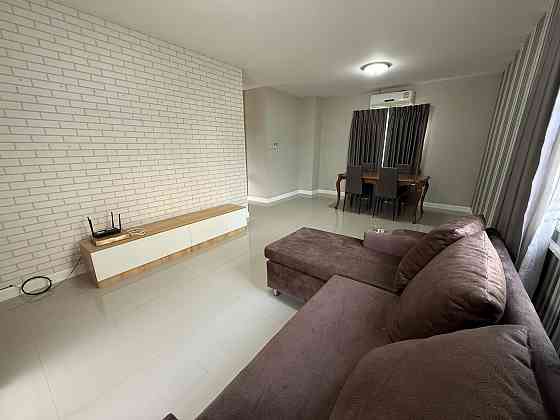 Maison à vendre à San Kamphaeng Thaïlande surface 150m² 2 ét. San Kamphaeng