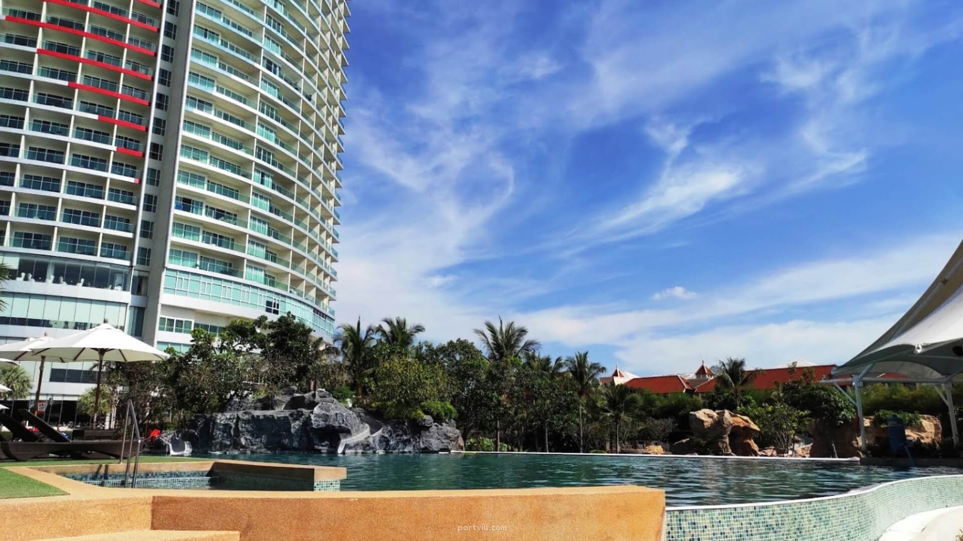 Пәтер 4 бөлмелі 3+1 теңіз жағасында Саттахипта (Sattahip) Тайланд 175м²  - Movenpick White Sand Beach Саттахип (Sattahip) - фото 1