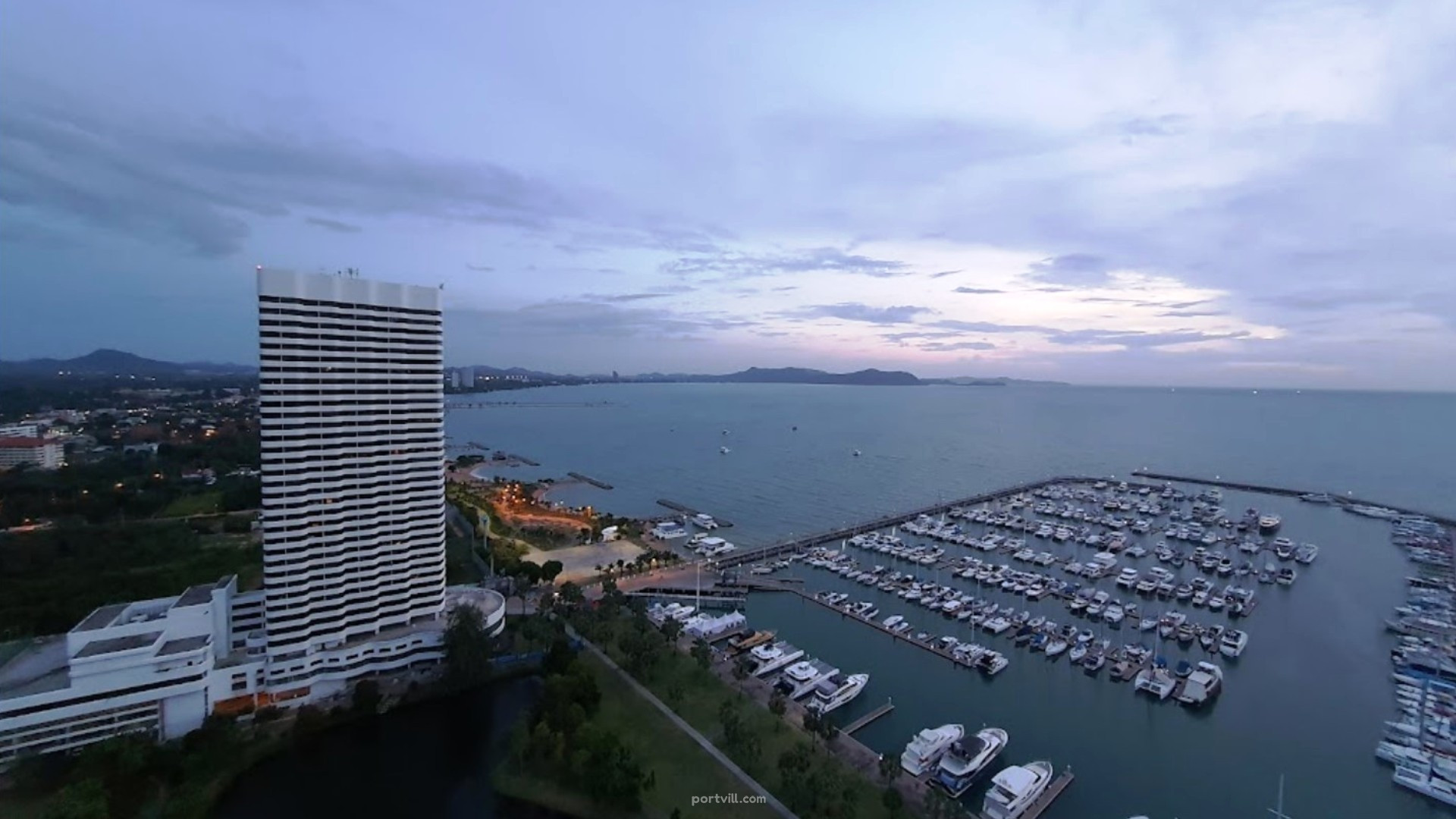 شقة  3 غرف  2+1  على البحر  في ساتاهيب (Sattahip)  تايلاند  158 متر مربع  - Ocean Portofino ساتاهيب (Sattahip) - صورة 3