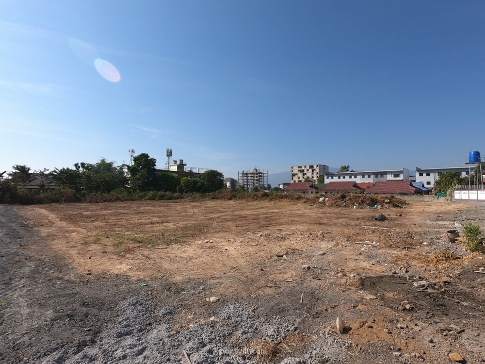 Terreno em San Sai Tailândia lote dentro dos limites da cidade 3968m²  San Sai - foto 3