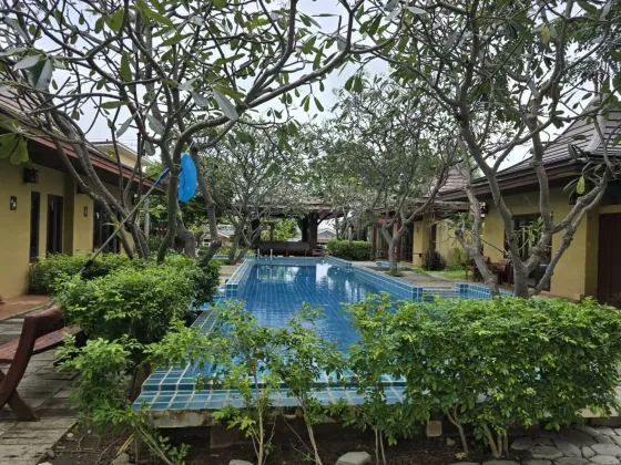 Khách sạn bán giáp biển ở Sam Roi Yot Thái Lan 500m² Sam Roi Yot
