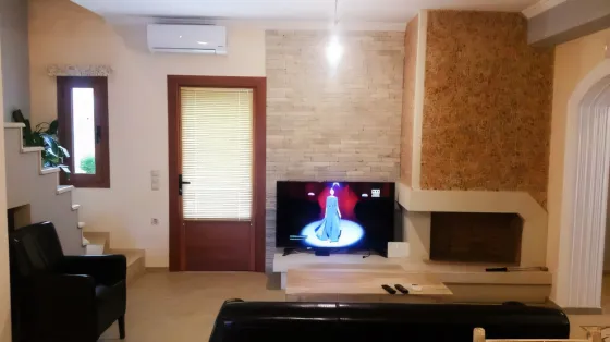 کلبه برای فروش در ایپسوس (کورفو مرکزی) یونان مساحت 161م²  ایپسوس (کورفو مرکزی)