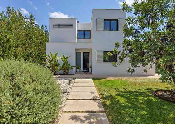 House in the mountains in Mallorca Spain area 242m² 2 floors Mallorca