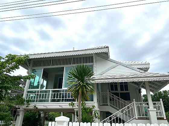 Rumah dijual di tepi laut di Sam Roi Yot Thailand luas 150m² 2 lantai Sam Roi Yot