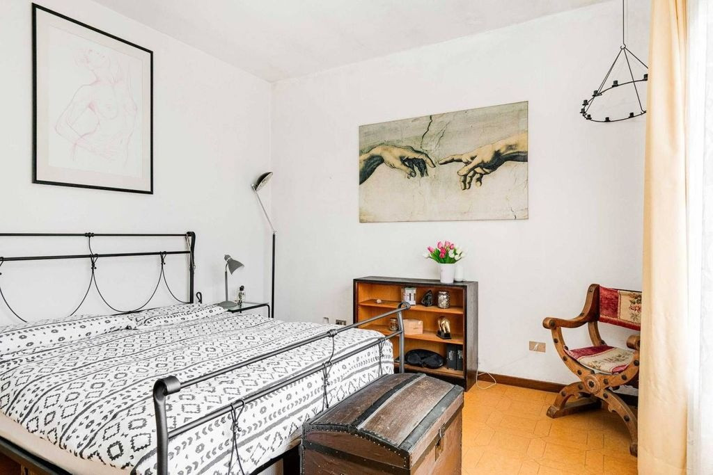 House by the lake in Como Italy area 250m² 1 floors Como - photo 17