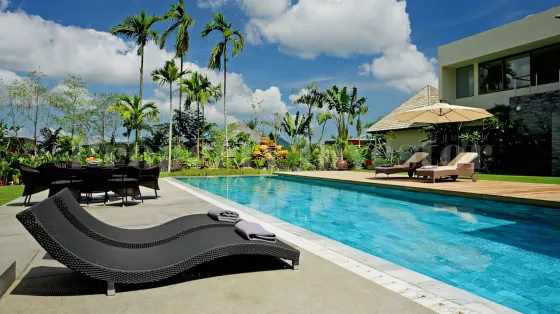Villa in Layan Beach Thailand area 871m² Layan Beach