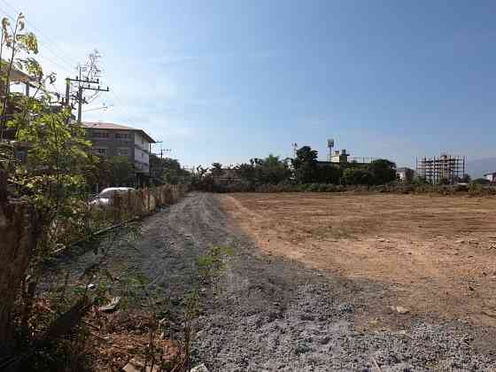 Terreno em San Sai Tailândia lote dentro dos limites da cidade 3968m²  San Sai